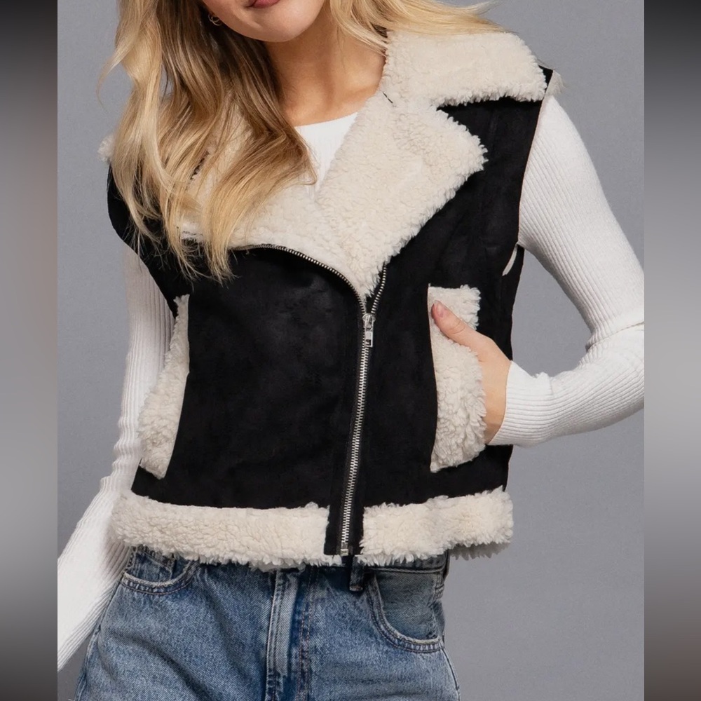 FAUX SUEDE INNER FUR ZIP UP VEST